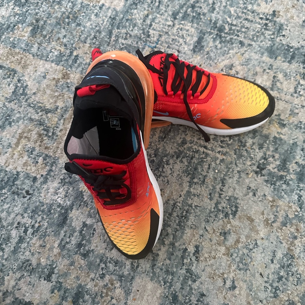 Nike Air Max 270 Men Sz 7
